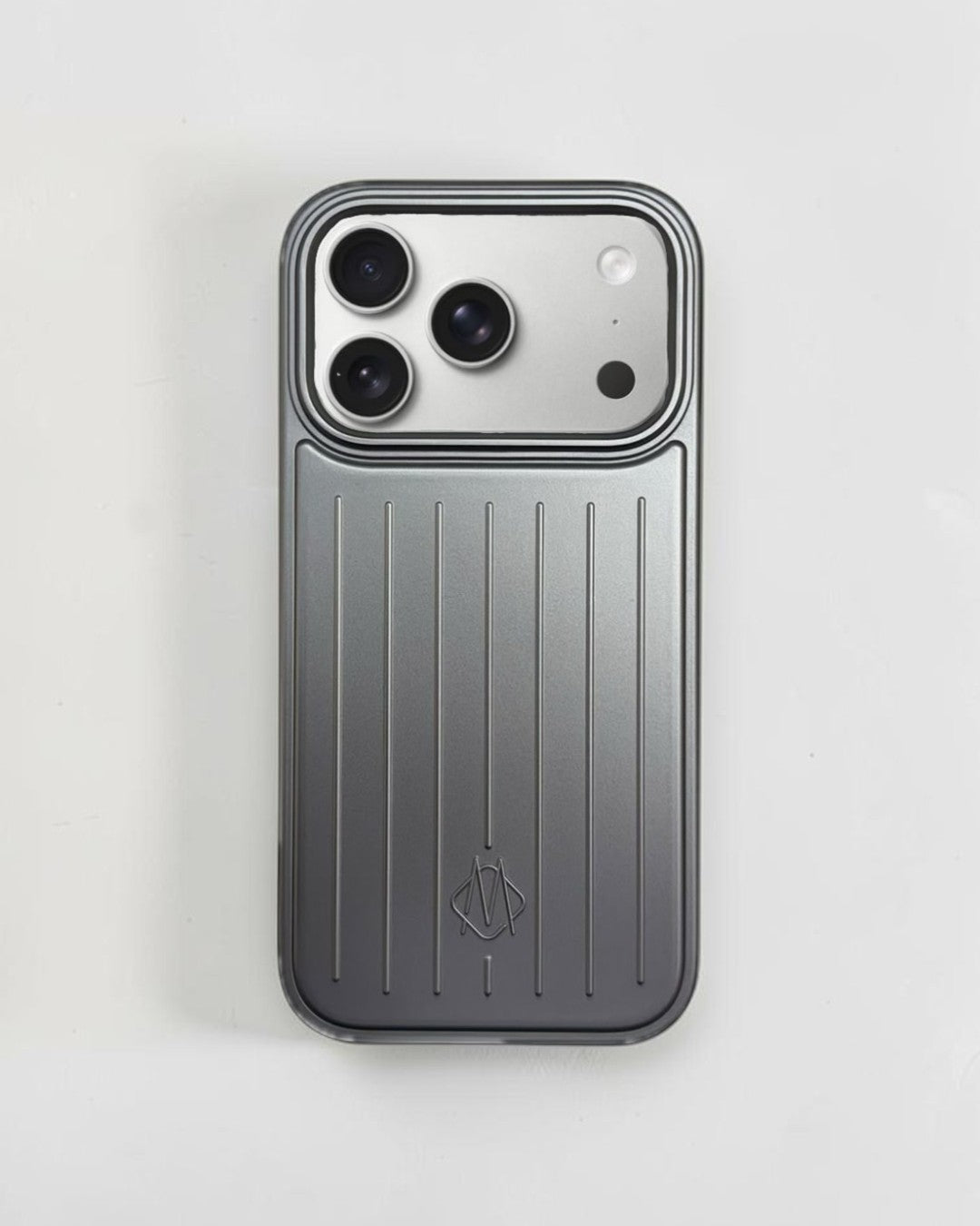 Voyage gümüş valiz dokulu iPhone kılıfı